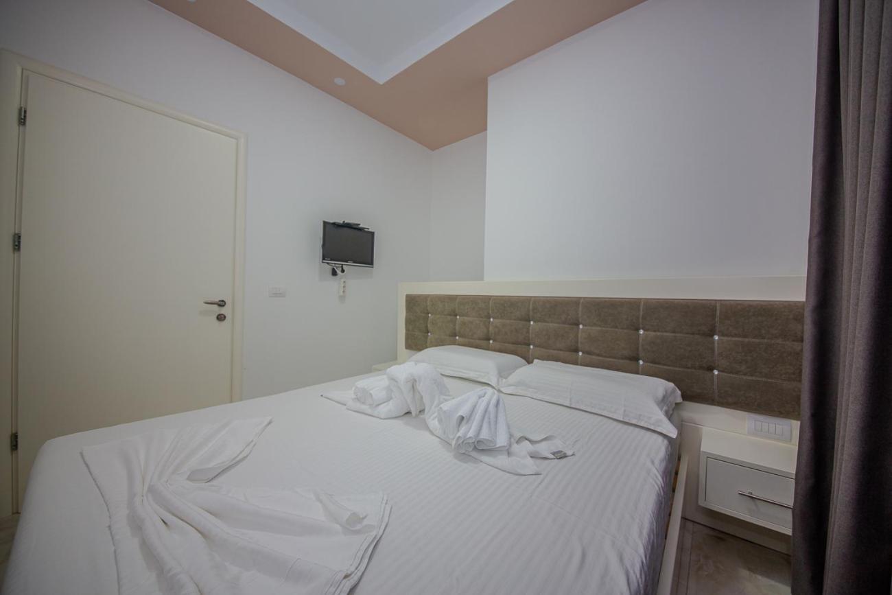 Hotel Landi Ksamil Exterior photo