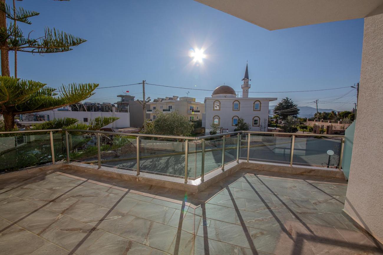 Hotel Landi Ksamil Exterior photo