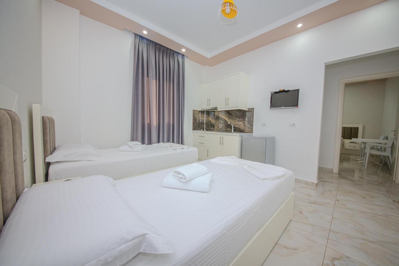 Hotel Landi Ksamil Exterior photo