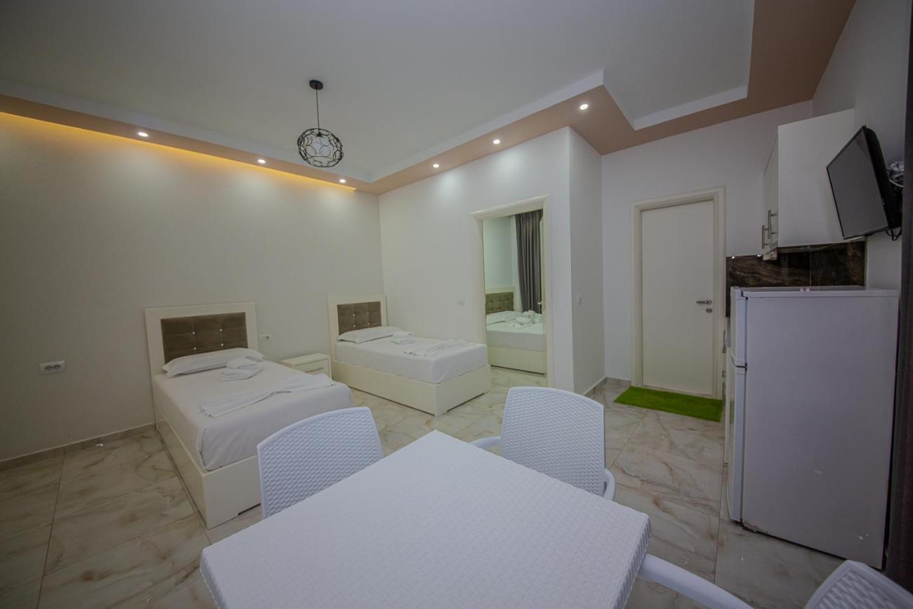 Hotel Landi Ksamil Exterior photo