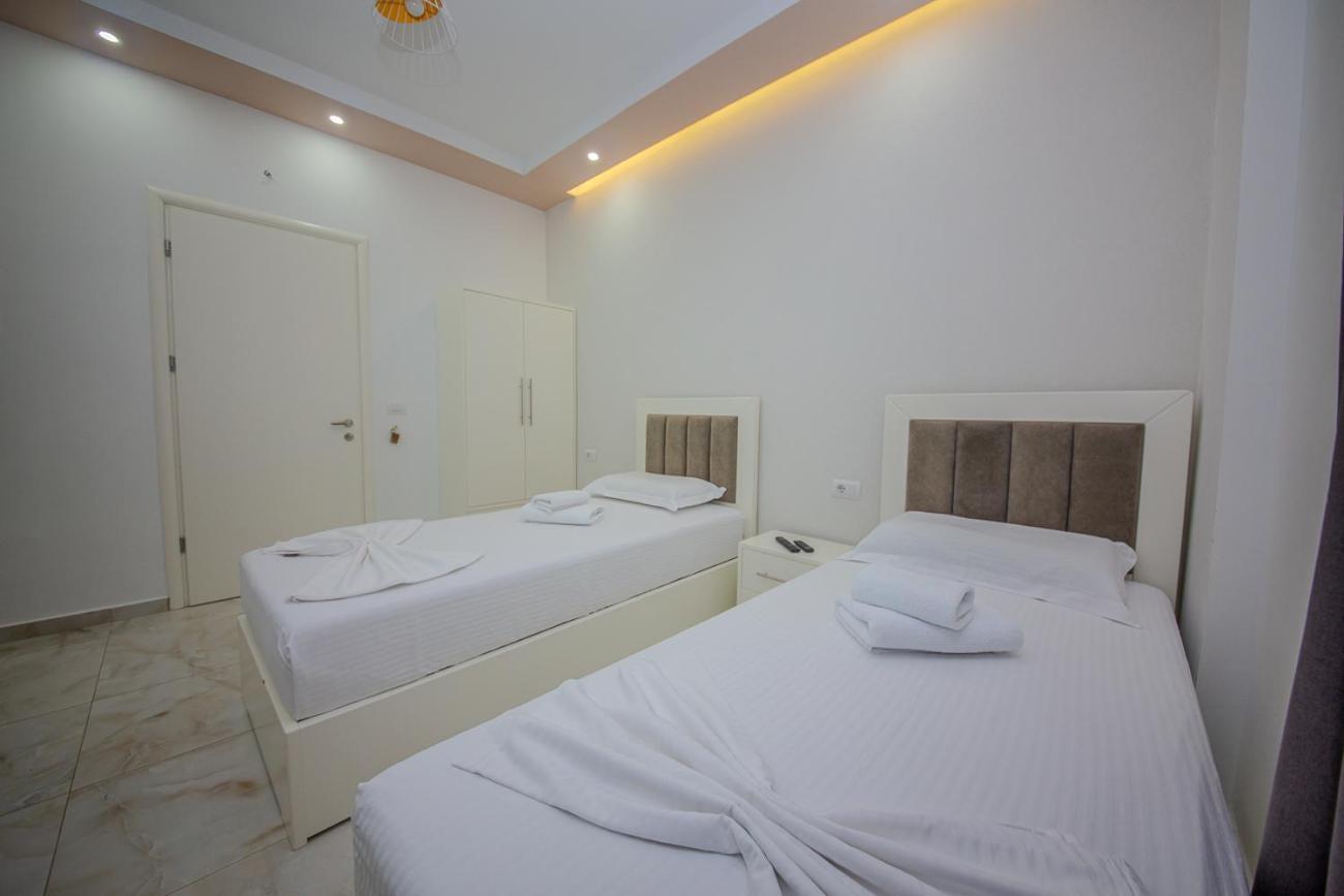 Hotel Landi Ksamil Exterior photo