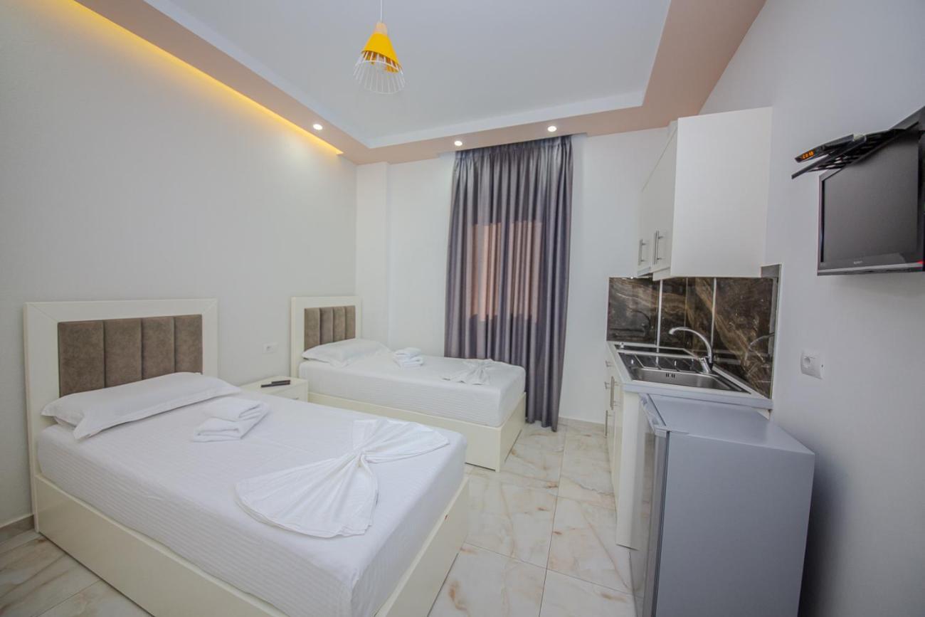 Hotel Landi Ksamil Exterior photo