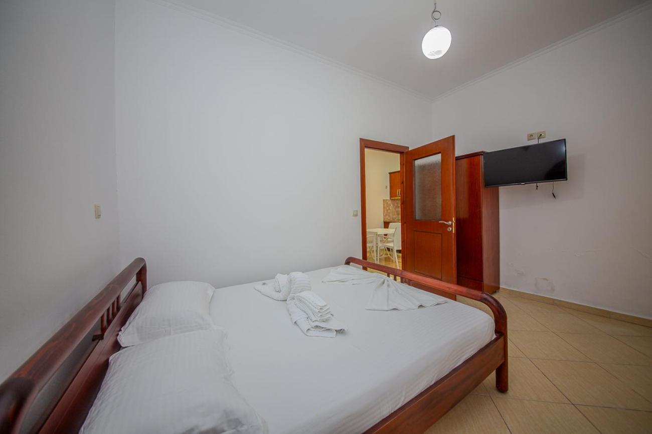 Hotel Landi Ksamil Exterior photo